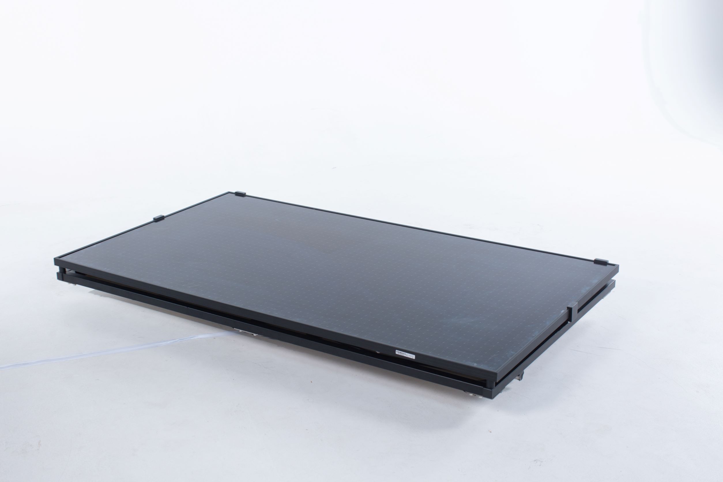 Solarpad 380Wp | Solar panel with plug - micro-inverter - pedestal assembled | 5-meter cable with plug | Free Smart Wifi+Bluetooth Cubie